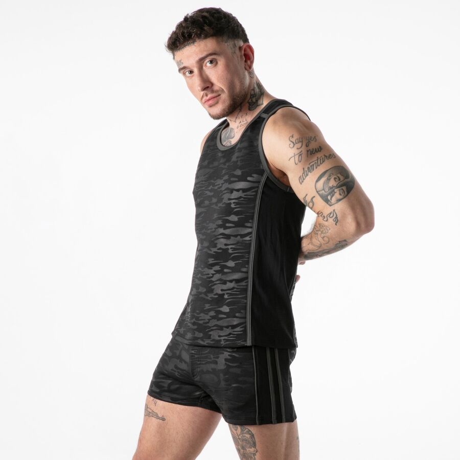 LOCKER GEAR - REGATA PRETA COM ACESSO MILITAR COMPLETO - TAMANHO XL