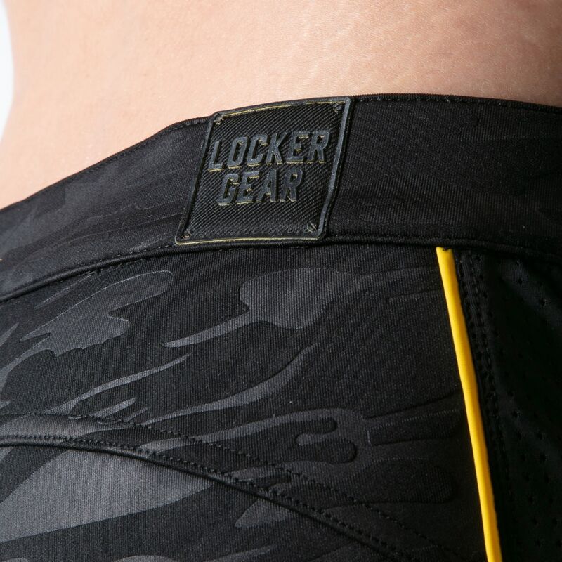 LOCKER GEAR - CAMISETA MILITAR COMPLETA COM ACESSO COMPLETO, AMARELA, TAMANHO XL