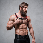FETISH SUBMISSIVE ATTITUDE - PEITORAL DE COURO ECOLÓGICO MASCULINO BULLDOG ARNÊS PRETO/VERMELHO
