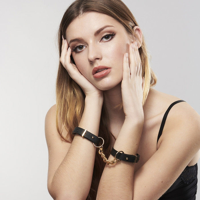 BIJOUX INDISCRETS - ALGEMAS PRETAS PULSEIRAS